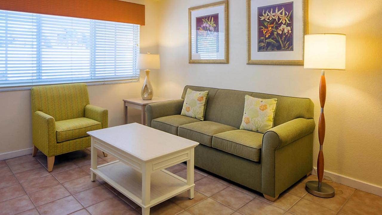Resort Sixty-Six Holmes Beach Esterno foto