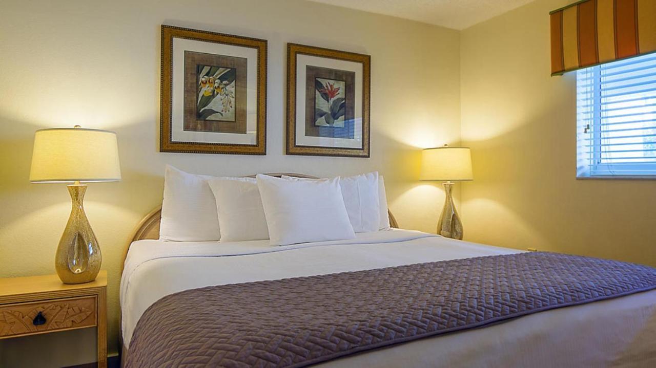 Resort Sixty-Six Holmes Beach Esterno foto